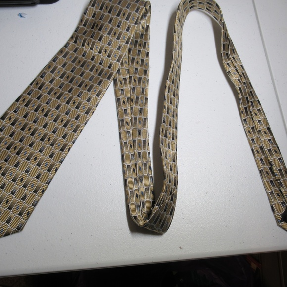 Gold and blue Van Heusen Tie - Picture 4 of 4